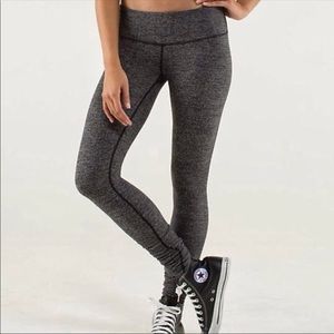 Lululemon wonder under size 2 marble leggings